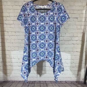 Women’s Tunic Top With Handkerchief Hem